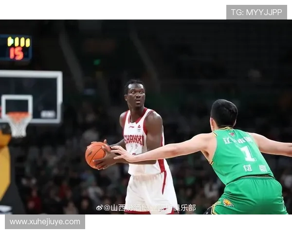 山西队与辽宁队常规赛激战正酣谁能在这场对决中笑到最后